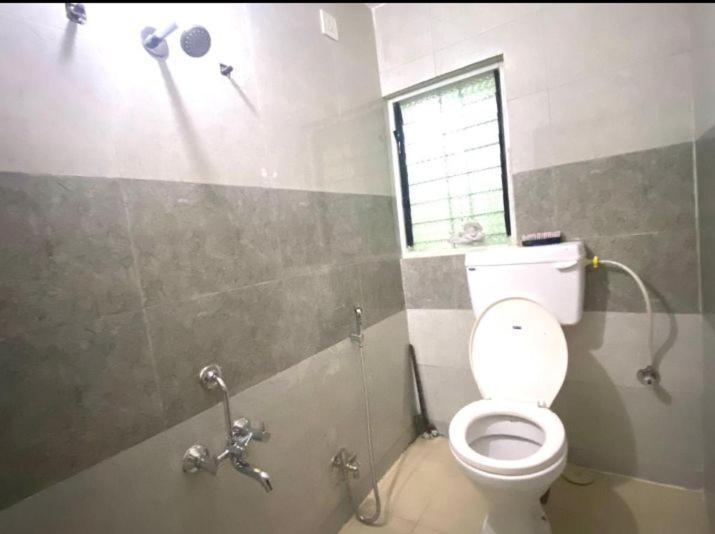 Affordable 1 Bhk Flat With High Speed Wi Fi,kharadi Apartment *